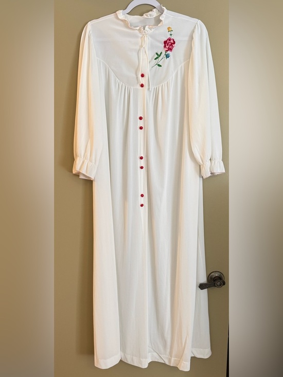 Vintage Sears White Nylon Prairie Nightgown Embroidered Maxi Cottagecore Size M